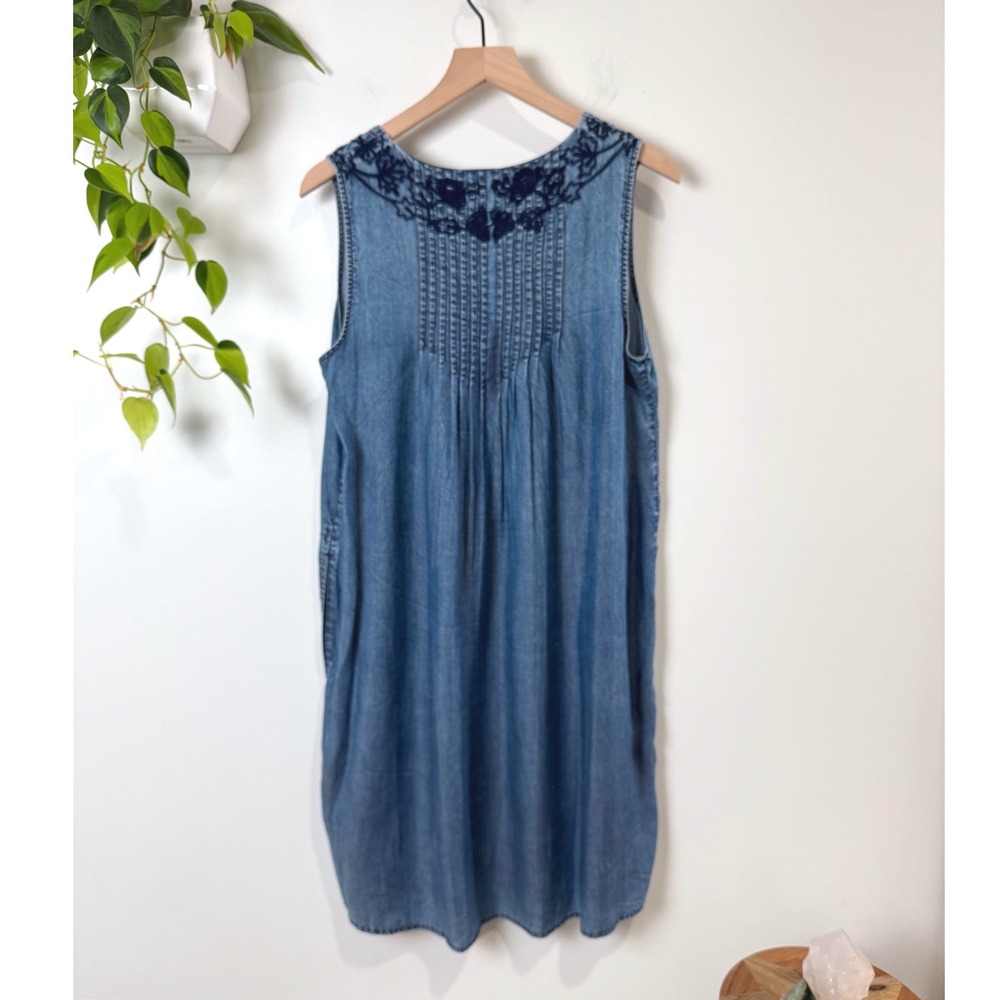 Soft Surroundings Tencel Denim Embroidered Sleeveless Dress M Boho Cottagecore - Picture 2 of 8